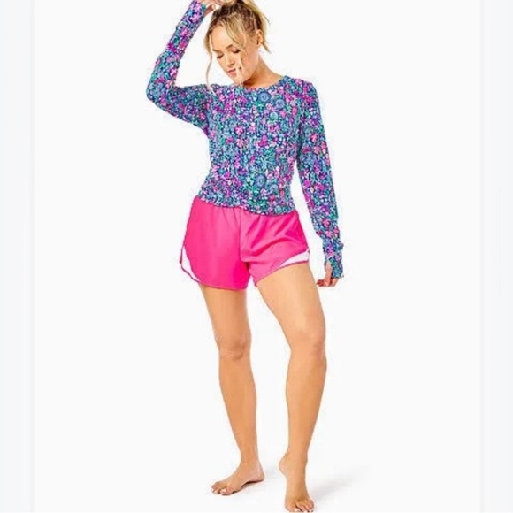 LILLY PULITZER NWOT Luxletic Oden Top Shirt In Low Tide Navy Pink Size Small NEW - Picture 4 of 15